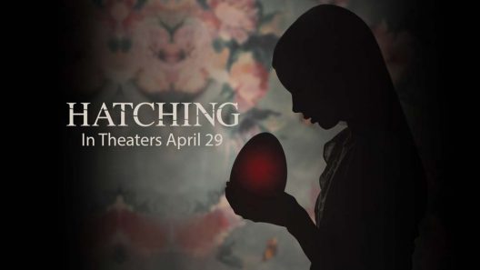 مشاهدة فيلم Hatching 2022 مترجم